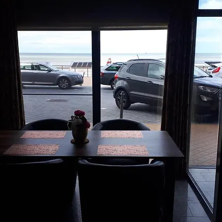 Zeezicht 002 * Ostende